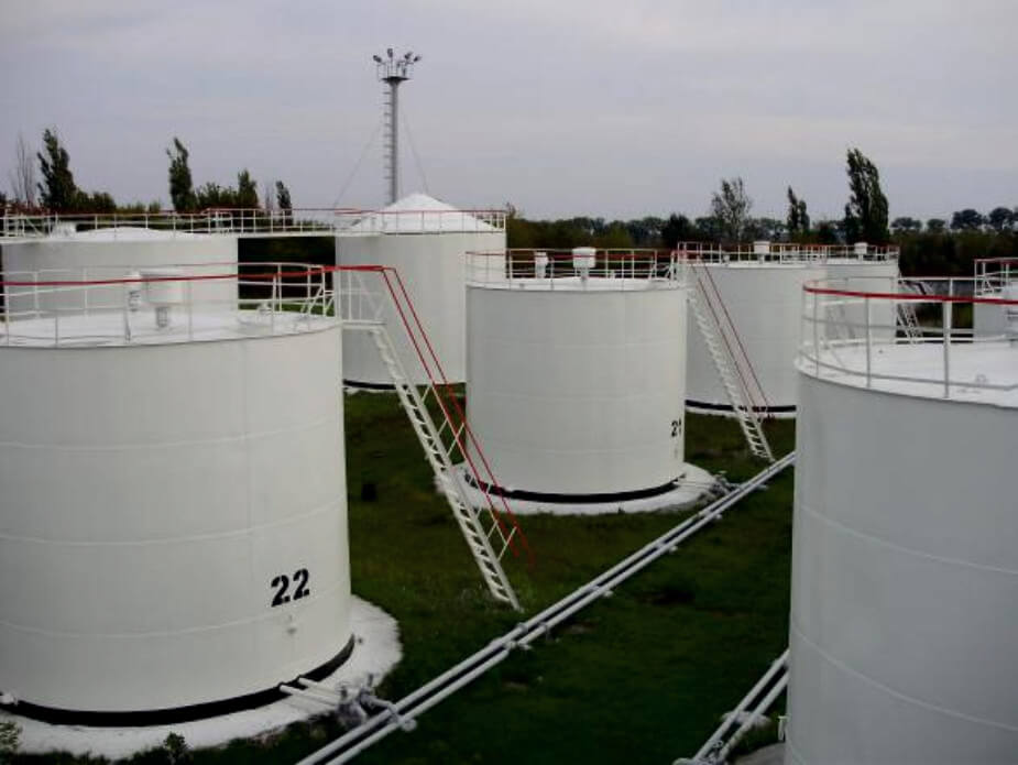 Polyur 112 DTM Polyaspartic, Anti-Corrosion, Chemical & Abrasion Resistant Industrial and Marine Paint (Base: 2.84L, Activator: 900ML)